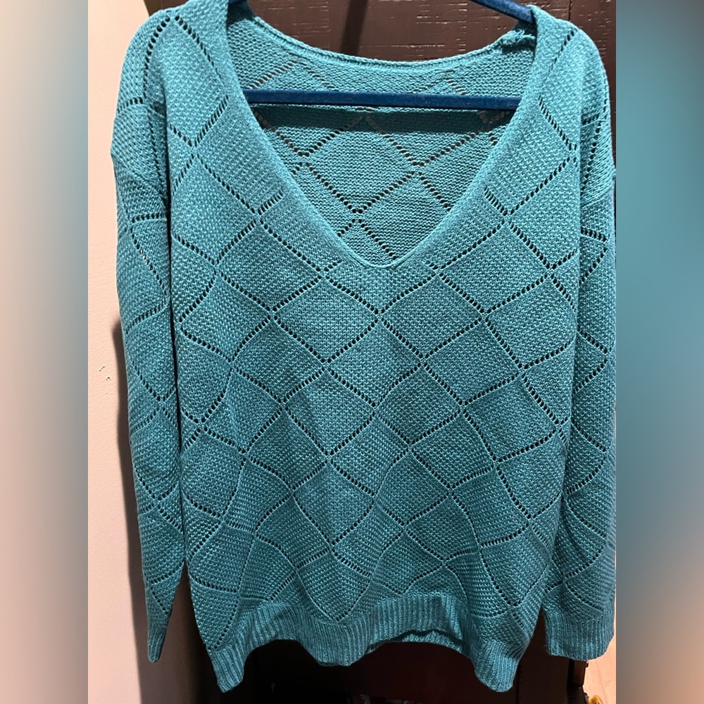 NWOT Teal lightweight sweater